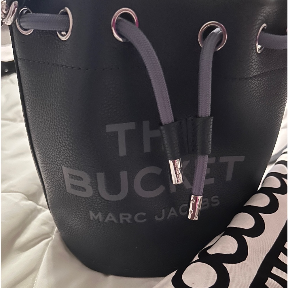 March Jacob’s bucket bag